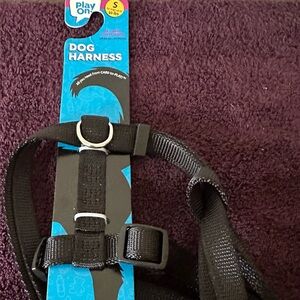 Play on Dog Harness size S Small up to 30 pounds 14 - 24 inch chest Girth New